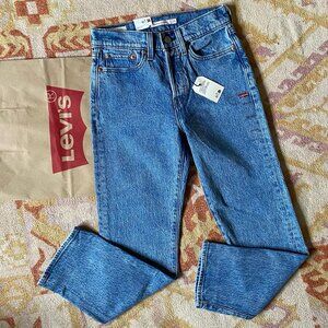 Levi's Women's Blue Jeans Space to think 24x26 Ribcage